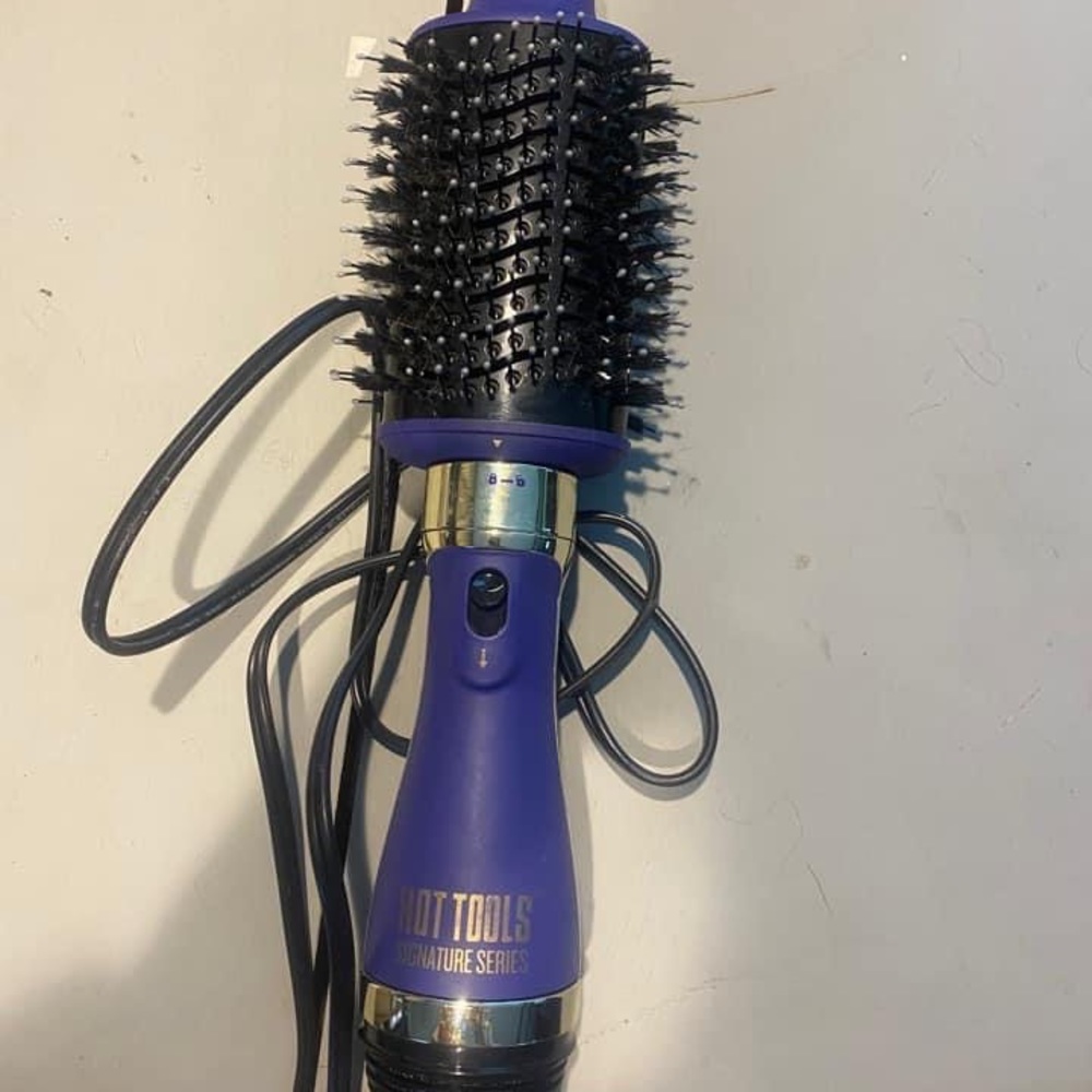 Hot Tools blow dry brush